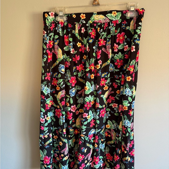 Old Navy Dresses & Skirts - Old Navy Black Maxi Skirt with Tropical Floral & Bird Print